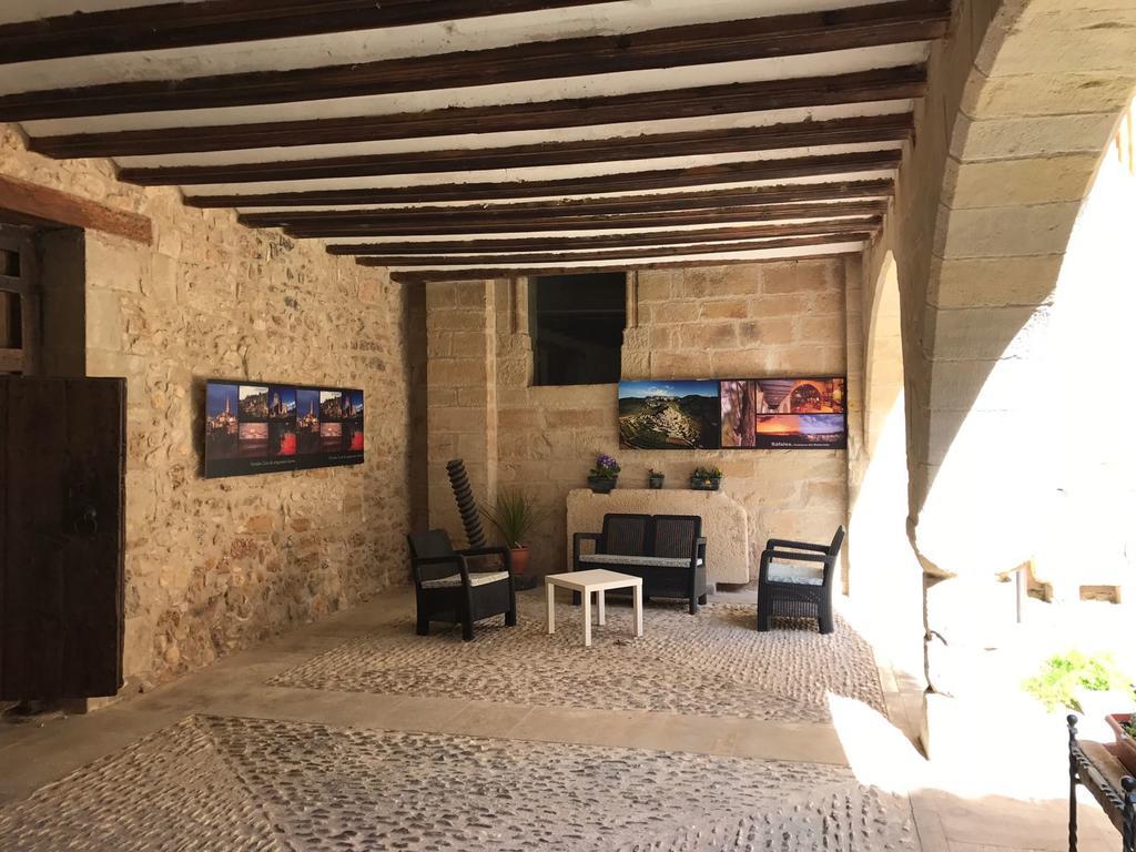 Hospederia Virgen De La Fuente Otel Peñarroya de Tastavins Dış mekan fotoğraf