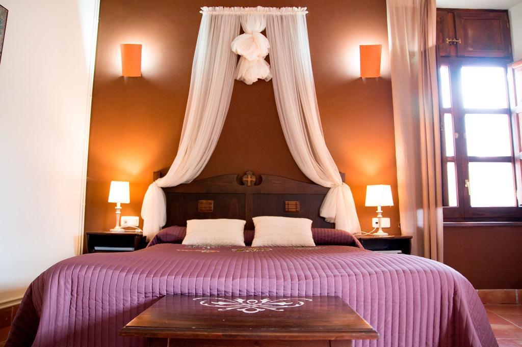 Hospederia Virgen De La Fuente Otel Peñarroya de Tastavins Dış mekan fotoğraf